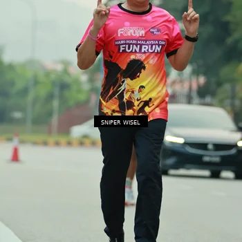 Runner Photo 7049059