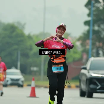 Runner Photo 7049071