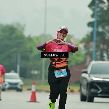 Runner Photo 7049072