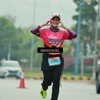 Runner Photo 7049084