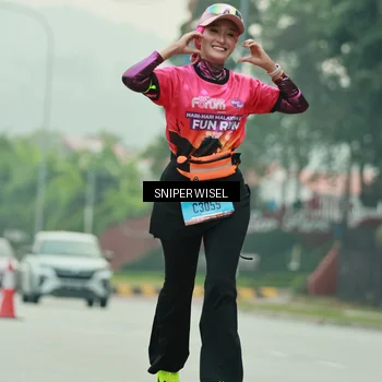 Runner Photo 7049111