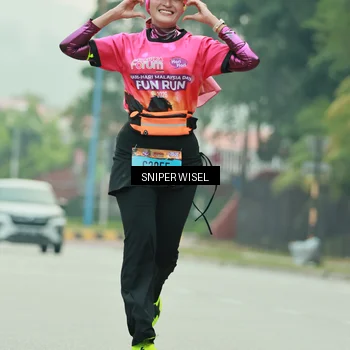 Runner Photo 7049123