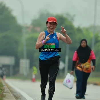 Runner Photo 7049177