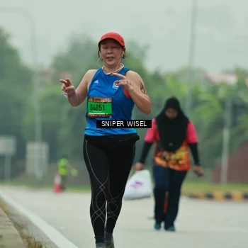 Runner Photo 7049181