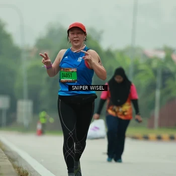 Runner Photo 7049183
