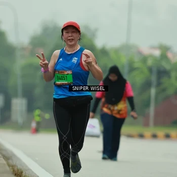 Runner Photo 7049185