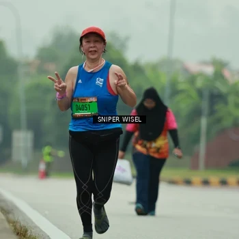 Runner Photo 7049188