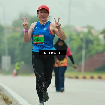 Runner Photo 7049193