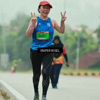 Runner Photo 7049200