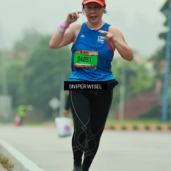 Runner Photo 7049216