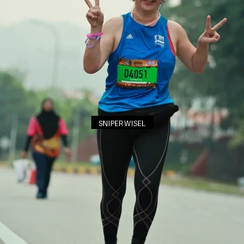 Runner Photo 7049224