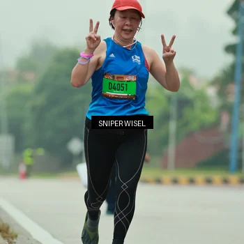 Runner Photo 7049225