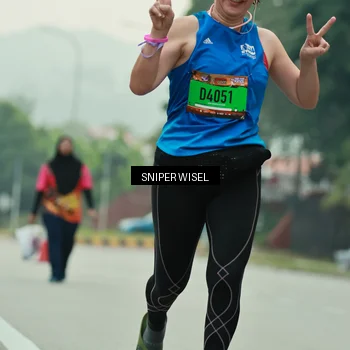 Runner Photo 7049233