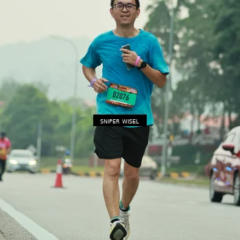 Runner Photo 7049272