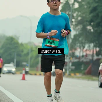 Runner Photo 7049275