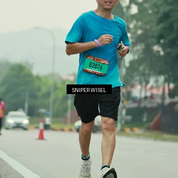 Runner Photo 7049277