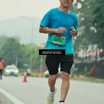 Runner Photo 7049280