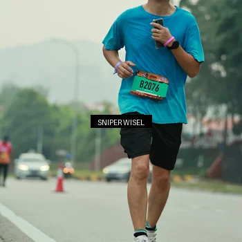 Runner Photo 7049292