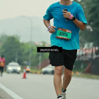 Runner Photo 7049295