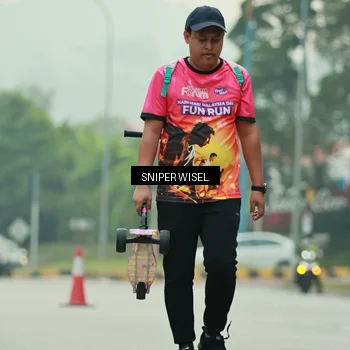 Runner Photo 7049299