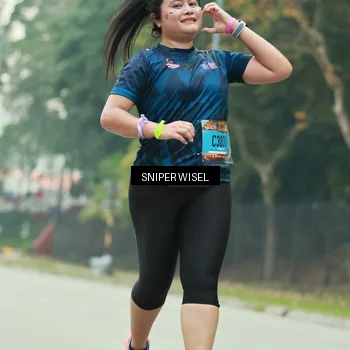 Runner Photo 7049359