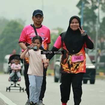 Runner Photo 7049390