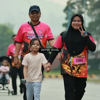 Runner Photo 7049405