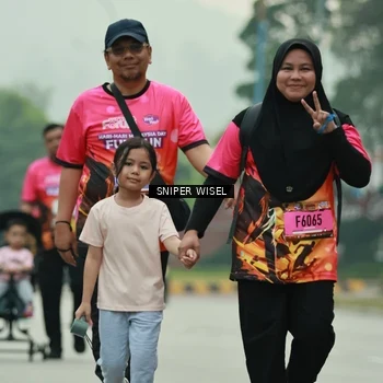 Runner Photo 7049408