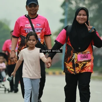 Runner Photo 7049419