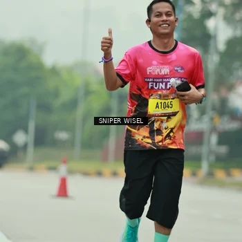 Runner Photo 7049438