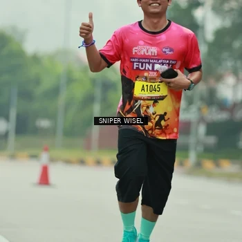 Runner Photo 7049442