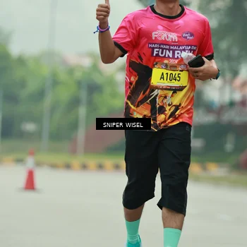 Runner Photo 7049448