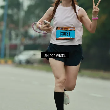 Runner Photo 7049501