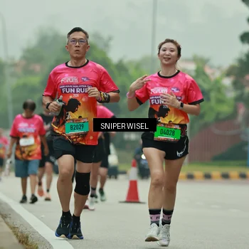 Runner Photo 7049502