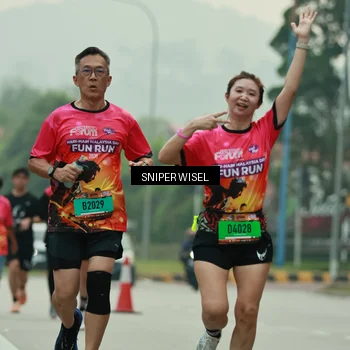 Runner Photo 7049503