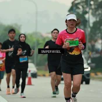 Runner Photo 7049518