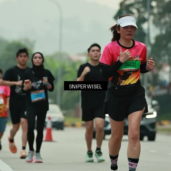 Runner Photo 7049523