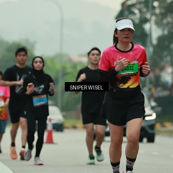 Runner Photo 7049525
