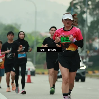 Runner Photo 7049527