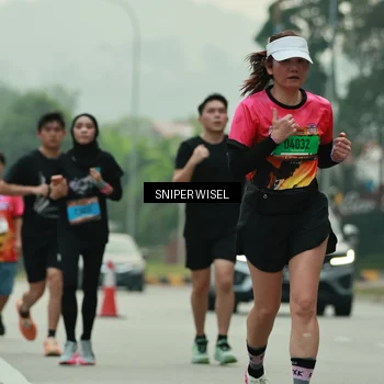 Runner Photo 7049530