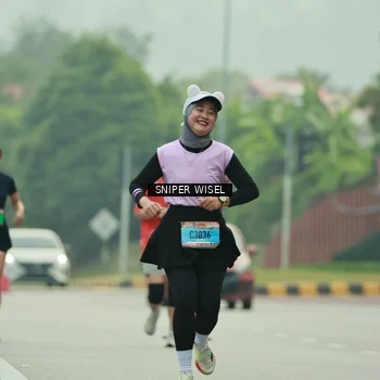 Runner Photo 7049568