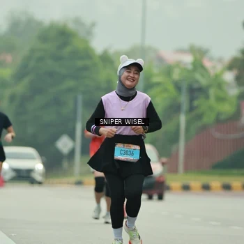Runner Photo 7049570