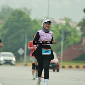 Runner Photo 7049573