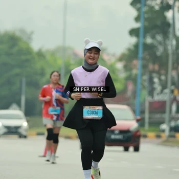 Runner Photo 7049583