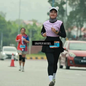 Runner Photo 7049594