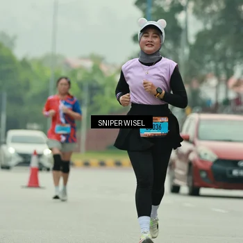 Runner Photo 7049596