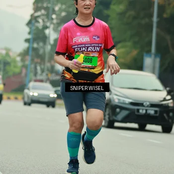 Runner Photo 7049642