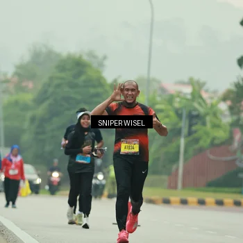 Runner Photo 7049686