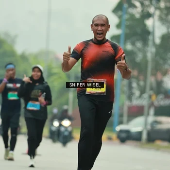 Runner Photo 7049703