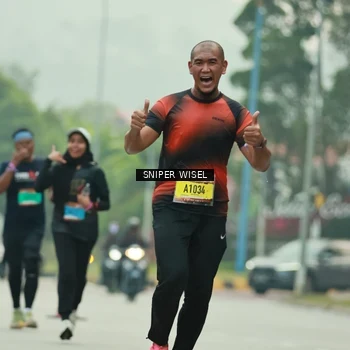 Runner Photo 7049706